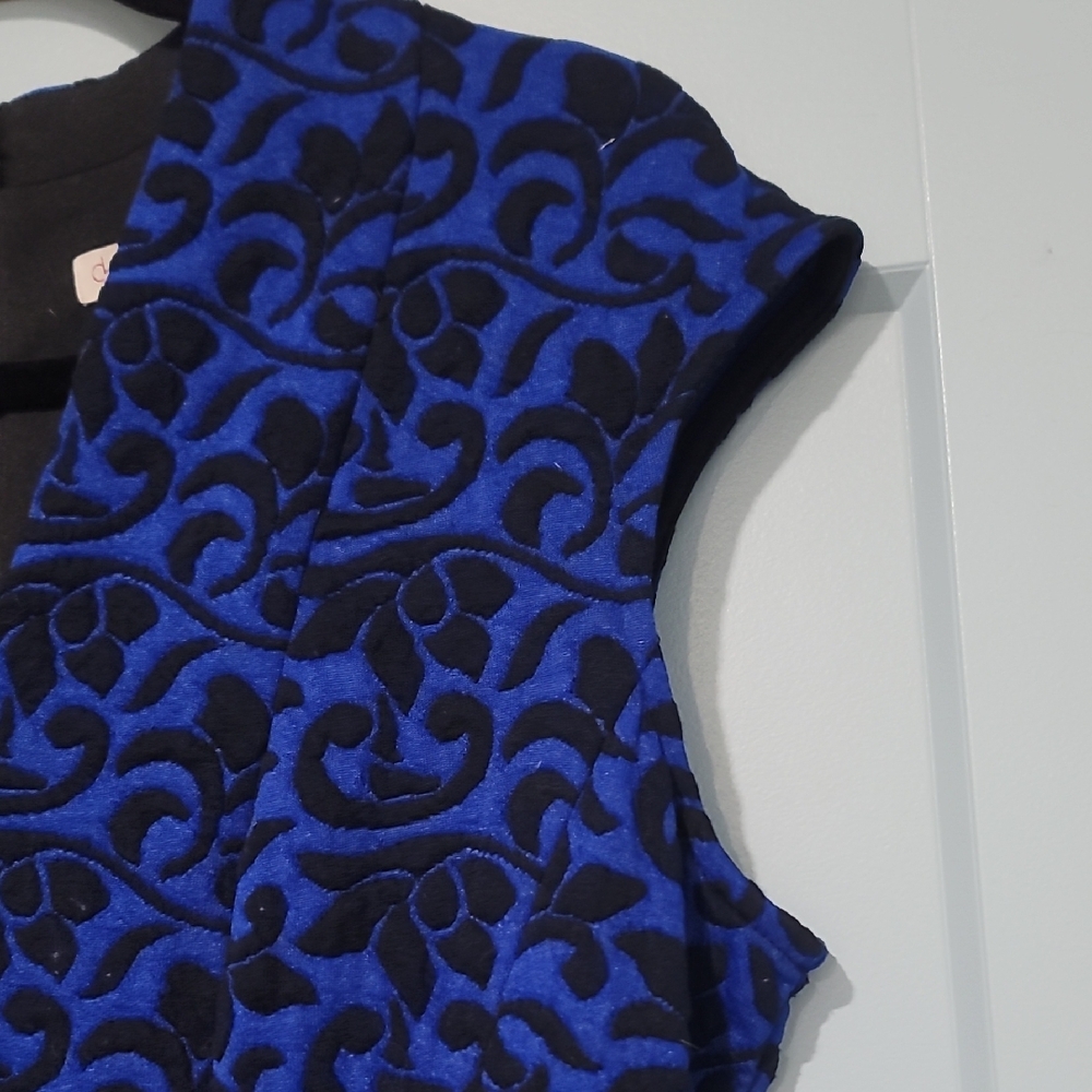 Chic Blue Patterned Mini Dress - Picture 4 of 12